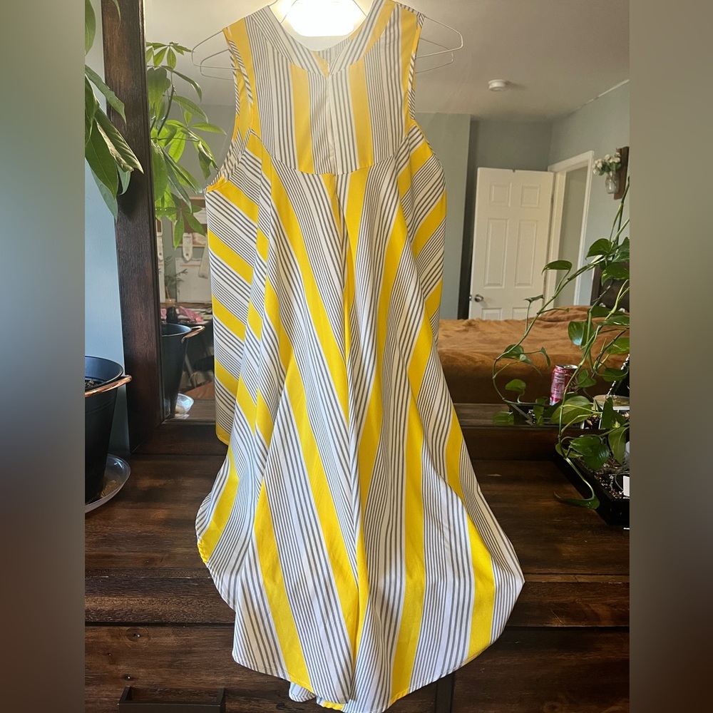 Blouse - Picture 2 of 3